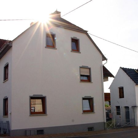 Haus Bella Altendiez Exteriör bild