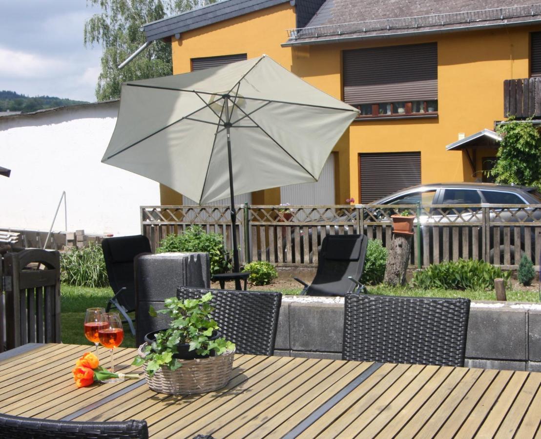 Haus Bella Altendiez Exteriör bild